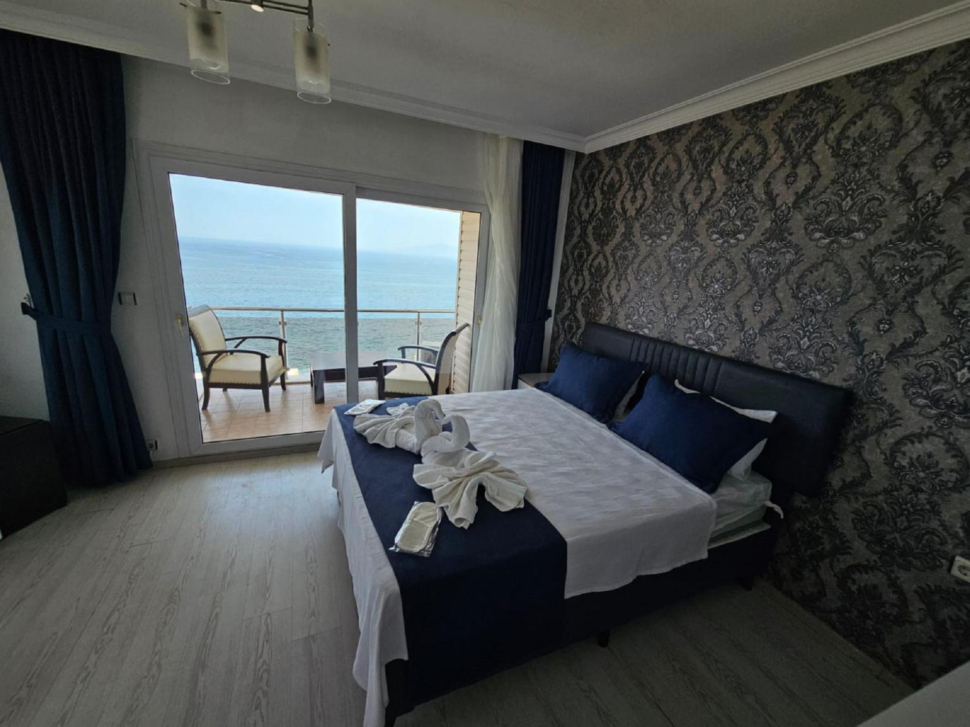 Yenifoca Ersan Hotel Bagian luar foto