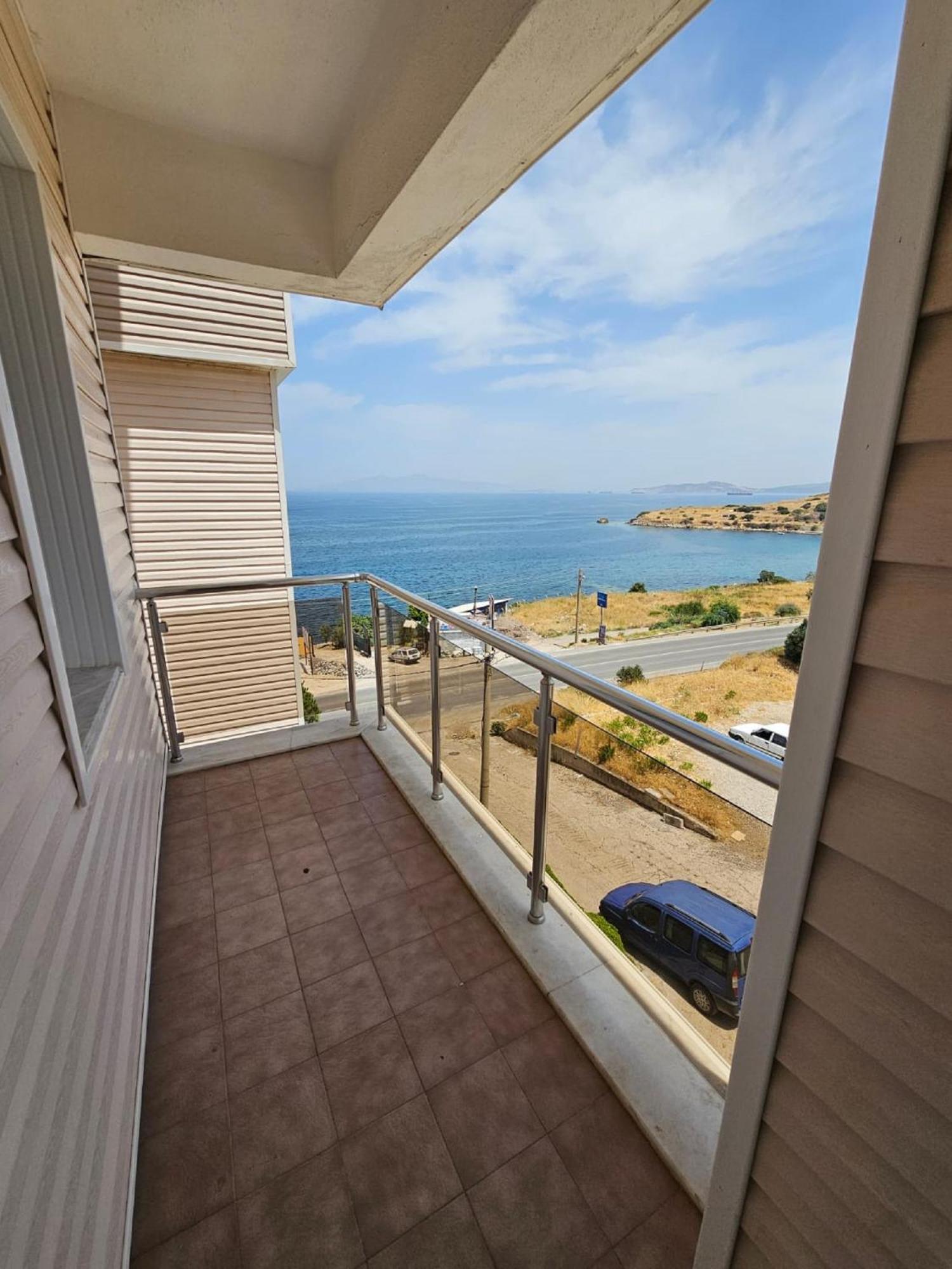 Yenifoca Ersan Hotel Bagian luar foto