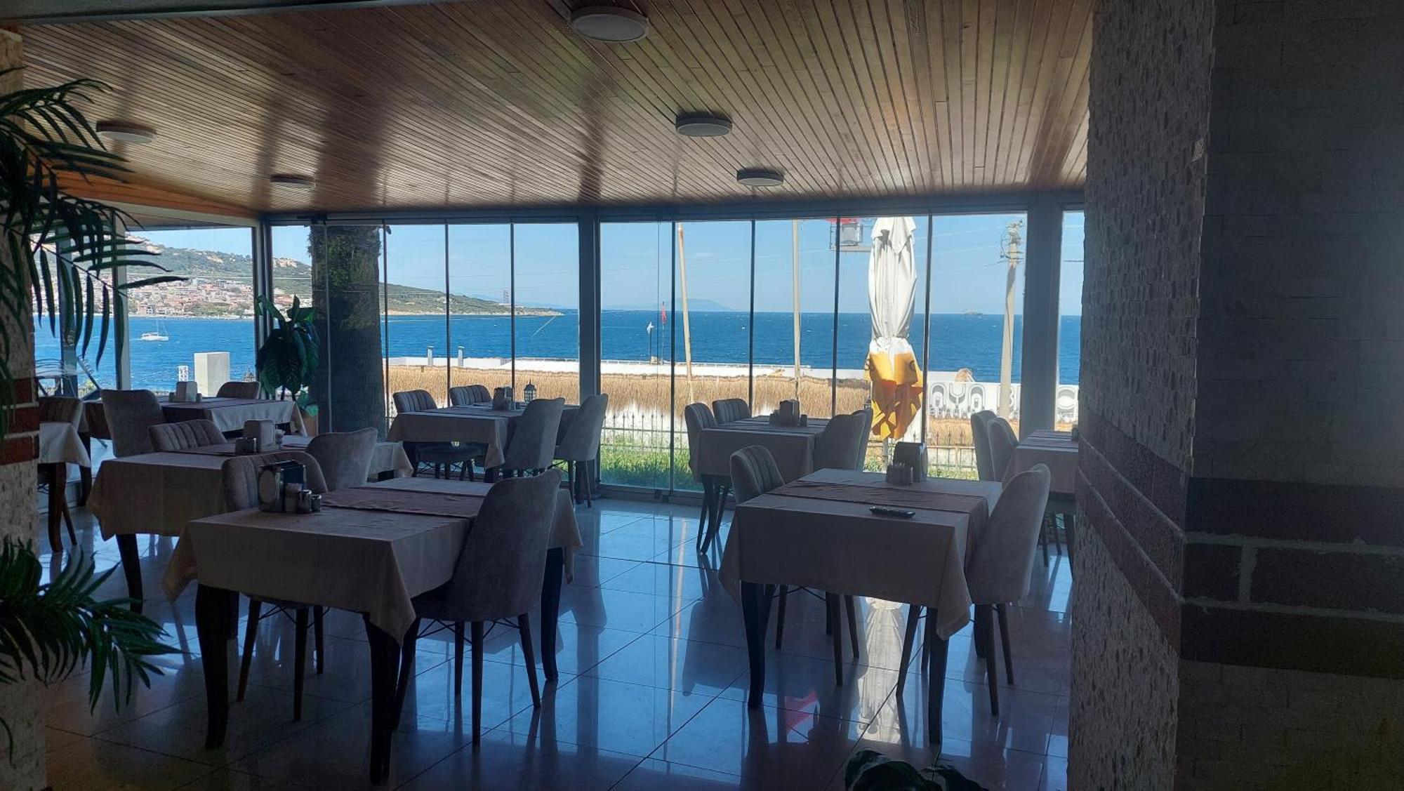 Yenifoca Ersan Hotel Bagian luar foto
